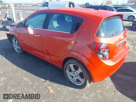 2013 Chevrolet Sonic LTZ с VIN 1G1JE6SB7D4114091, выставлен на аукционе IAAI как лот 41148217 с пробегом 199 473 миль миль и . История ставок и продаж доступна на DreamBid. Изображение 3.