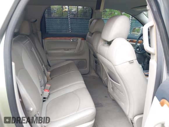 2007 Saturn Outlook XR with VIN 5GZEV23737J106926, listed as a IAAI auction lot 43315150 with 223,660 mi miles and . Bid and sale history available at DreamBid. Image 8.