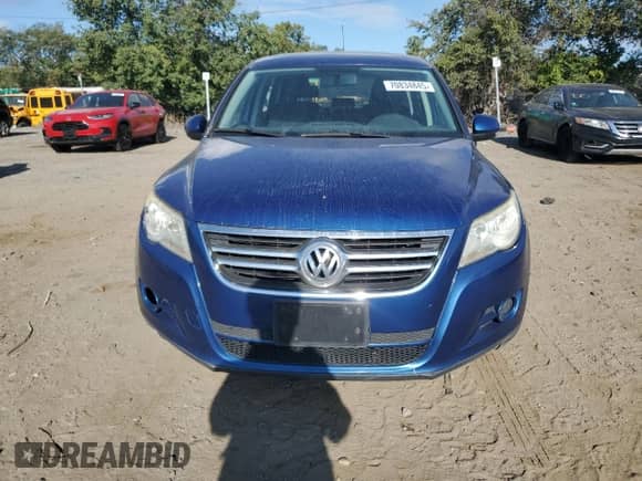 2010 Volkswagen Tiguan SE с VIN WVGBV7AX0AW003716, выставлен на аукционе Copart как лот 70834845 с пробегом 156 137 миль миль и Списание • Salvage title. История ставок и продаж доступна на DreamBid. Изображение 5.