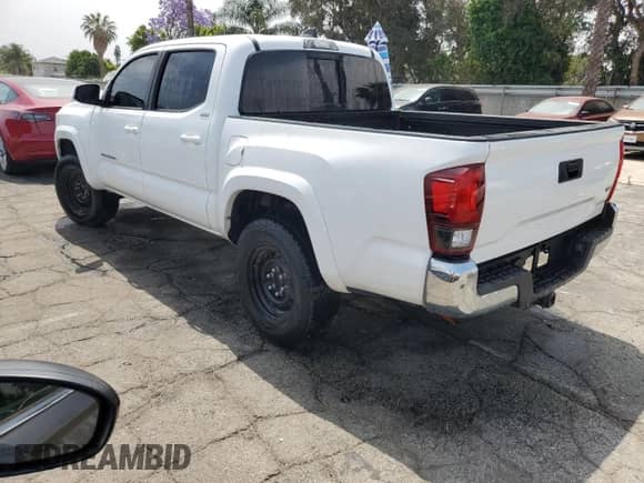 2022 Toyota Tacoma SR5 с VIN 3TMAZ5CN1NM170922, выставлен на аукционе Copart как лот 58293135 с пробегом 37 614 миль миль и Чистый • Clean title. История ставок и продаж доступна на DreamBid. Изображение 2.