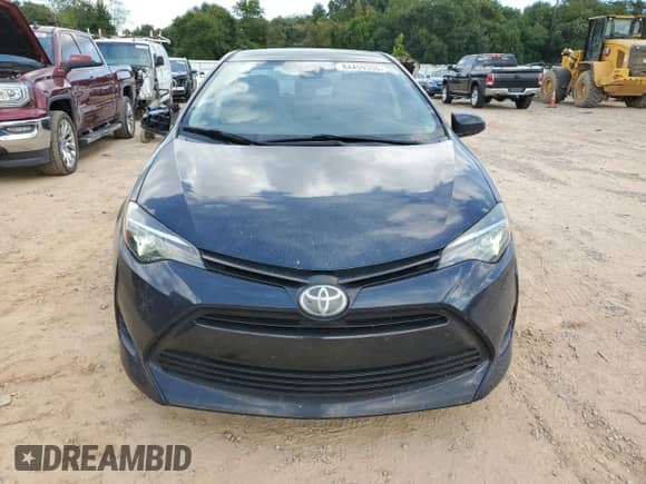 2019 Toyota Corolla LE с VIN 2T1BURHE2KC200727, выставлен на аукционе Copart как лот 84459355 с пробегом 137 962 миль миль и Списание • Salvage title. История ставок и продаж доступна на DreamBid. Изображение 5.