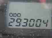 2011 Toyota Sienna LE z VIN 5TDKK3DCXBS057282, wystawiony jako IAAI lot #43408479 z przebiegiem 293 004 mil mil oraz . Historia ofert i sprzedaży dostępna na DreamBid. Obrazek 16.