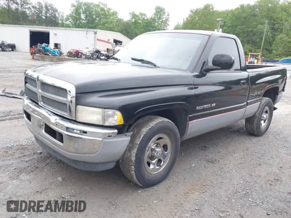 1999 Dodge 1500 с VIN 1B7HC16XXXS187489, выставлен на аукционе IAAI как лот 42113913 с пробегом 216 299 миль миль и . История ставок и продаж доступна на DreamBid. Изображение 2.