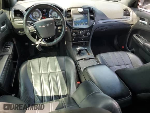 2014 Chrysler 300 S with VIN 2C3CCABGXEH249059, listed as a Copart auction lot 69090075 with 134,620 mi miles and Salvage title. Bid and sale history available at DreamBid. Image 8.