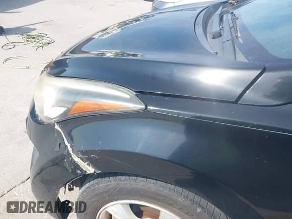 2014 Hyundai Elantra Limited with VIN KMHDH4AE1EU093747, listed as a IAAI auction lot 43034155 with 180,629 mi miles and . Bid and sale history available at DreamBid. Image 6.