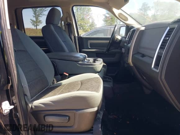 2013 Ram 1500 SLT z VIN 1C6RR6LG3DS679904, wystawiony jako IAAI lot #43351882 z przebiegiem 181 815 mil mil oraz . Historia ofert i sprzedaży dostępna na DreamBid. Obrazek 5.