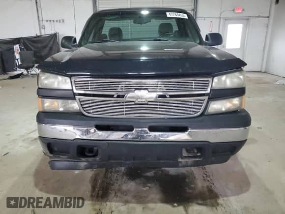 2006 Chevrolet Silverado 1500 Work Truck с VIN 3GCEK14V56G243061, выставлен на аукционе Copart как лот 47785465 с пробегом 16 миль миль и Списание • Salvage title. История ставок и продаж доступна на DreamBid. Изображение 5.