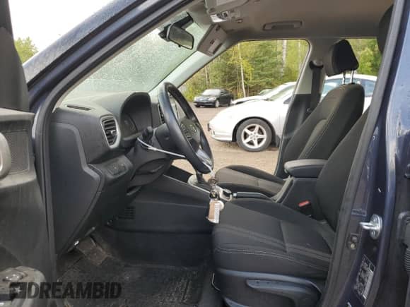 2023 Hyundai Venue SEL с VIN KMHRC8A35PU236535, выставлен на аукционе Copart как лот 69761854 с пробегом 41 041 миль миль и Списание • Salvage title. История ставок и продаж доступна на DreamBid. Изображение 7.