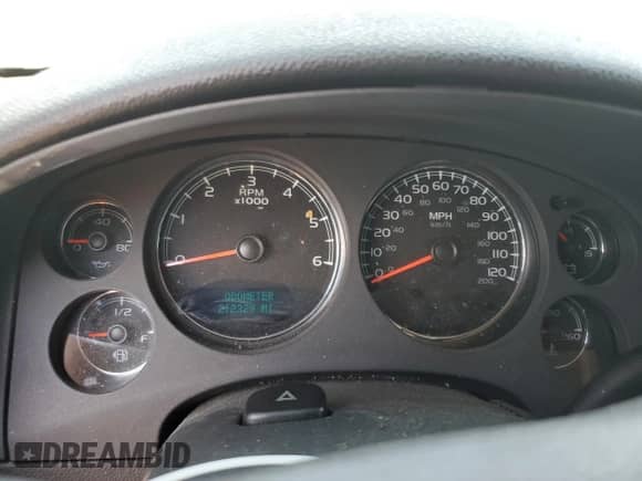 2008 Chevrolet Suburban LTZ z VIN 1GNFK16308R108726, wystawiony jako Copart lot #59411185 z przebiegiem 212 329 mil mil oraz Szkoda całkowita • Salvage title. Historia ofert i sprzedaży dostępna na DreamBid. Obrazek 9.