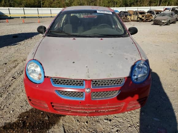 2005 Dodge Neon SXT z VIN 1B3ES56C25D246189, wystawiony jako Copart lot #86912844 z przebiegiem 150 732 mil mil oraz Szkoda całkowita • Salvage title. Historia ofert i sprzedaży dostępna na DreamBid. Obrazek 5.