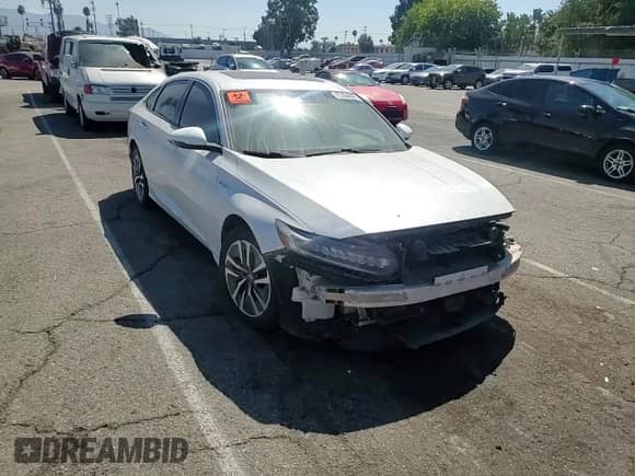 2018 Honda Accord Touring with VIN 1HGCV3F95JA001647, listed as a Copart auction lot 70104095 with 183,362 mi miles and Salvage title. Bid and sale history available at DreamBid. Image 14.