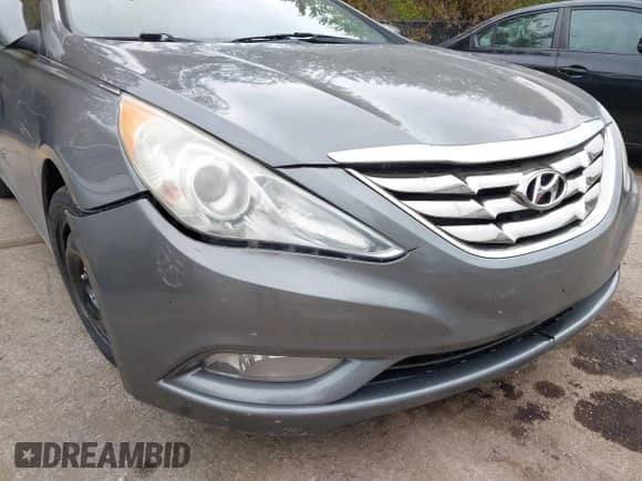 2013 Hyundai Sonata Limited с VIN 5NPEC4AC4DH506338, выставлен на аукционе IAAI как лот 43445657 с пробегом 181 612 миль миль и . История ставок и продаж доступна на DreamBid. Изображение 6.