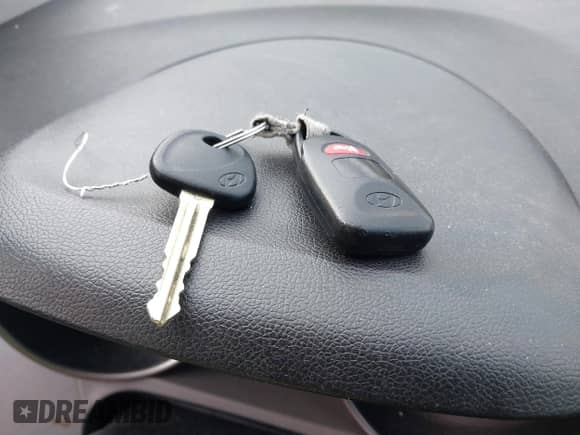 2014 Hyundai Elantra SE с VIN 5NPDH4AE1EH539703, выставлен на аукционе IAAI как лот 43229496 с пробегом 115 551 миль миль и . История ставок и продаж доступна на DreamBid. Изображение 11.