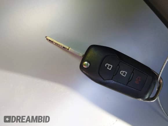 2018 Ford F-150 XL with VIN 1FTEW1CP7JKC84610, listed as a IAAI auction lot 42622943 with 61,696 mi miles and . Bid and sale history available at DreamBid. Image 11.