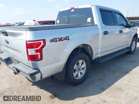 2018 Ford F-150 XLT z VIN 1FTEW1EG4JKD73029, wystawiony jako IAAI lot #43200359 z przebiegiem 72 883 mil mil oraz . Historia ofert i sprzedaży dostępna na DreamBid. Obrazek 4.
