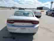 2020 Dodge Charger Police z VIN 2C3CDXKTXLH124217, wystawiony jako IAAI lot #43154620 z przebiegiem 119 464 mil mil oraz . Historia ofert i sprzedaży dostępna na DreamBid. Obrazek 16.