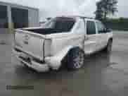 2012 Chevrolet Avalanche LTZ z VIN 3GNTKGE73CG255609, wystawiony jako Copart lot #61616085 z przebiegiem 206 667 mil mil oraz Szkoda całkowita • Salvage title. Historia ofert i sprzedaży dostępna na DreamBid. Obrazek 3.