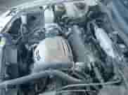 2000 Toyota Camry LE z VIN JT2BG22K1Y0455359, wystawiony jako IAAI lot #43398426 z przebiegiem 96 984 mil mil oraz . Historia ofert i sprzedaży dostępna na DreamBid. Obrazek 13.