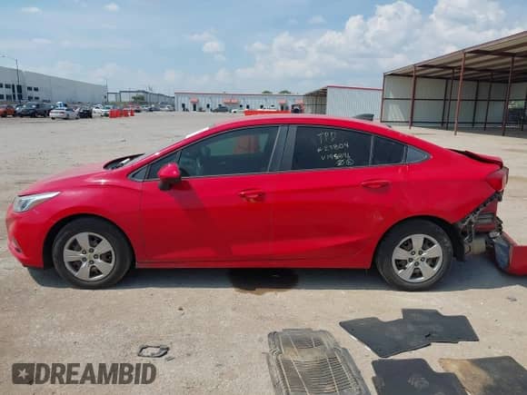 2017 Chevrolet Cruze LS с VIN 1G1BC5SM0H7195896, выставлен на аукционе IAAI как лот 43207490 с пробегом 83 054 миль миль и . История ставок и продаж доступна на DreamBid. Изображение 14.