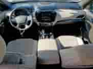 2022 Chevrolet Traverse LS z VIN 1GNERFKW8NJ191109, wystawiony jako Copart lot #64313565 z przebiegiem 37 936 mil mil oraz Szkoda całkowita • Salvage title. Historia ofert i sprzedaży dostępna na DreamBid. Obrazek 8.