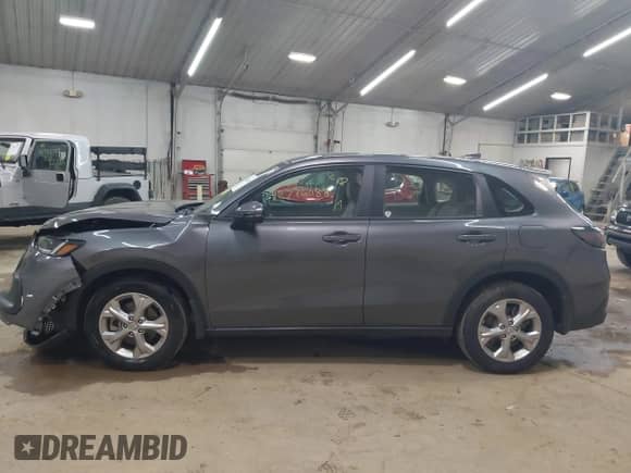 2024 Honda HR-V LX с VIN 3CZRZ2H34RM766454, выставлен на аукционе IAAI как лот 42776088 с пробегом 4 918 миль миль и . История ставок и продаж доступна на DreamBid. Изображение 14.