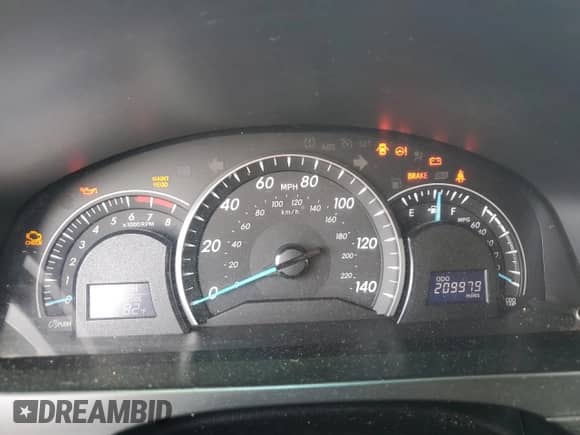 2014 Toyota Camry L с VIN 4T1BF1FKXEU306687, выставлен на аукционе Copart как лот 55024825 с пробегом 209 979 миль миль и Чистый • Clean title. История ставок и продаж доступна на DreamBid. Изображение 9.