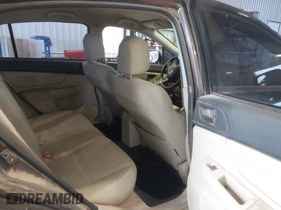 2012 Subaru Impreza 2.0i z VIN JF1GPAA6XCH214993, wystawiony jako IAAI lot #42467000 z przebiegiem 259 717 mil mil oraz . Historia ofert i sprzedaży dostępna na DreamBid. Obrazek 8.