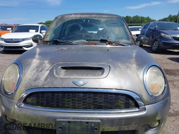 2009 MINI Hardtop S with VIN WMWMF73579TT96047, listed as a IAAI auction lot 42294180 with 109,331 mi miles and . Bid and sale history available at DreamBid. Image 6.