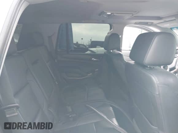 2018 Chevrolet Tahoe LT z VIN 1GNSCBKC1JR206967, wystawiony jako IAAI lot #42565511 z przebiegiem Nie podano mil oraz . Historia ofert i sprzedaży dostępna na DreamBid. Obrazek 8.