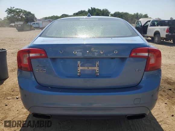 2015 Volvo S60 T5 Drive-E Platinum с VIN YV126MFMXF1345977, выставлен на аукционе Copart как лот 62184635 с пробегом 65 341 миль миль и Списание • Salvage title. История ставок и продаж доступна на DreamBid. Изображение 6.