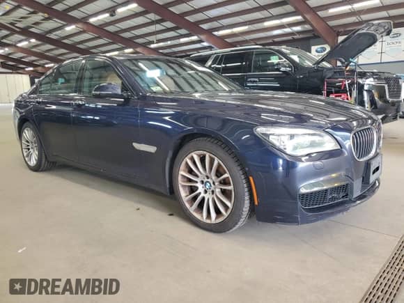 2013 BMW 7 Series 750i xDrive с VIN WBAYB6C50DD223710, выставлен на аукционе Copart как лот 71781475 с пробегом 117 600 миль миль и Чистый • Clean title. История ставок и продаж доступна на DreamBid. Изображение 4.