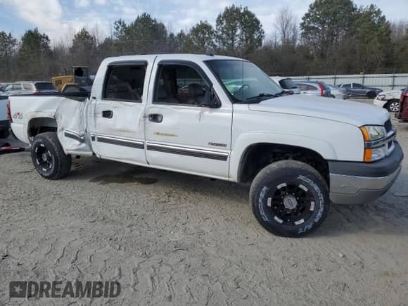 2004 Chevrolet Silverado 2500 LT с VIN 1GCGK23U44F159044, выставлен на аукционе Copart как лот 44541735 с пробегом 160 088 миль миль и Списание • Salvage title. История ставок и продаж доступна на DreamBid. Изображение 4.