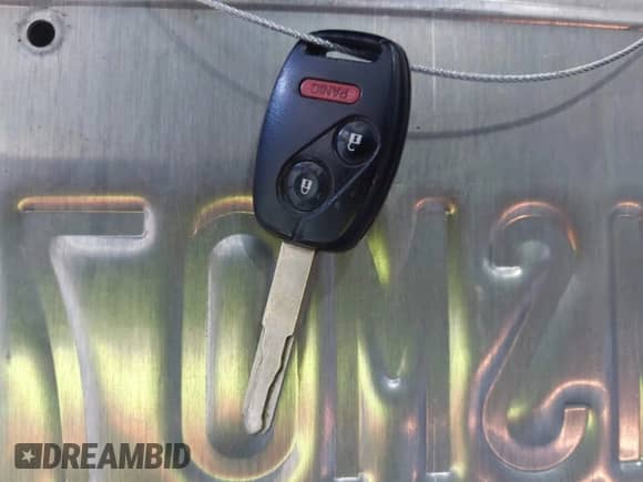 2006 Honda Pilot EX-L z VIN 2HKYF18526H501636, wystawiony jako IAAI lot #43389106 z przebiegiem 222 248 mil mil oraz . Historia ofert i sprzedaży dostępna na DreamBid. Obrazek 11.