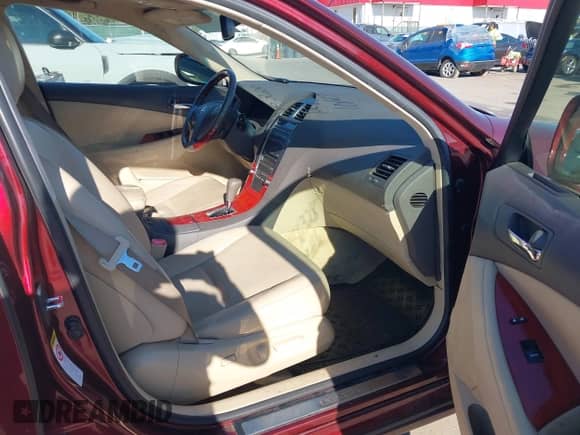 2007 Lexus ES 330 z VIN JTHBJ46G872151408, wystawiony jako IAAI lot #43556328 z przebiegiem 167 323 mil mil oraz . Historia ofert i sprzedaży dostępna na DreamBid. Obrazek 5.