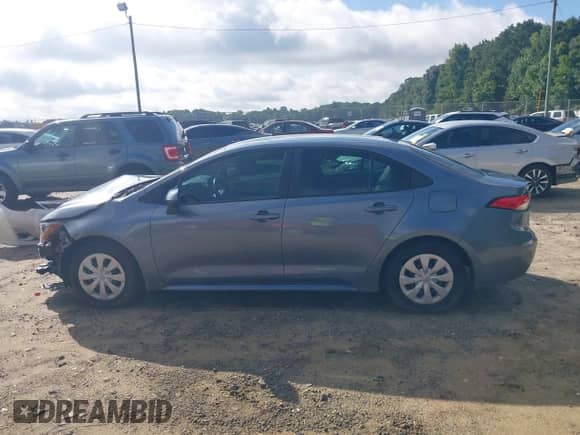 2022 Toyota Corolla L z VIN 5YFDPMAE0NP323055, wystawiony jako IAAI lot #42939954 z przebiegiem 40 184 mil mil oraz . Historia ofert i sprzedaży dostępna na DreamBid. Obrazek 14.