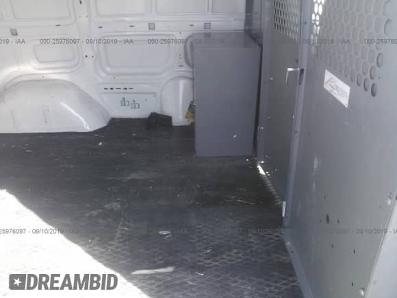 2003 Chevrolet Astro Cargo z VIN 1GCDM19X93B144683, wystawiony jako IAAI lot #25976097 z przebiegiem 95 018 mil mil oraz . Historia ofert i sprzedaży dostępna na DreamBid. Obrazek 8.