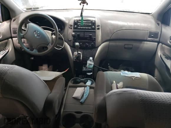 2009 Toyota Sienna CE с VIN 5TDZK23C09S280337, выставлен на аукционе Copart как лот 44597175 с пробегом Не указан миль и Списание • Salvage title. История ставок и продаж доступна на DreamBid. Изображение 8.