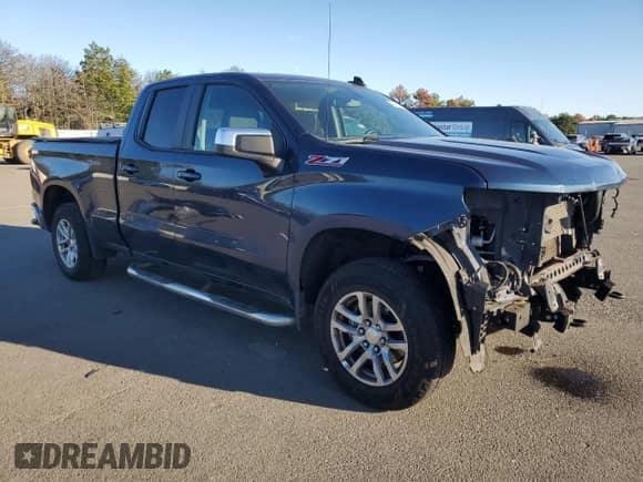 2020 Chevrolet Silverado 1500 LT with VIN 1GCRYDED3LZ338804, listed as a Copart auction lot 83993085 with 92,618 mi miles and Salvage title. Bid and sale history available at DreamBid. Image 4.