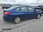 2019 Nissan Sentra SV z VIN 3N1AB7AP8KY207363, wystawiony jako Copart lot #83874225 z przebiegiem 114 496 mil mil oraz Szkoda całkowita • Salvage title. Historia ofert i sprzedaży dostępna na DreamBid. Obrazek 3.