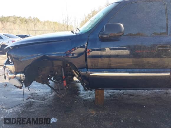 2006 GMC Sierra 1500 SLE1 with VIN 1GTEK19B66Z205370, listed as a IAAI auction lot 41650218 with 184,927 mi miles and . Bid and sale history available at DreamBid. Image 6.