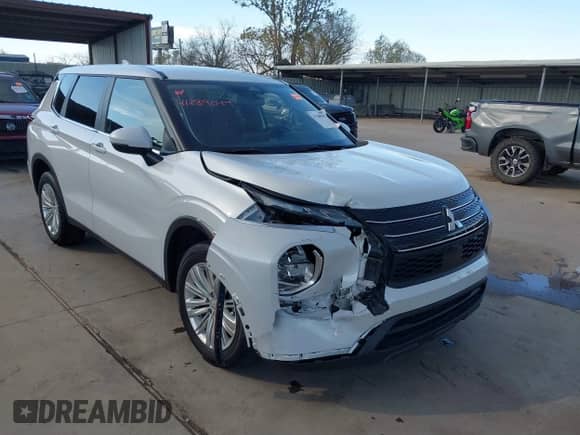 2024 Mitsubishi Outlander ES with VIN JA4J3UA85RZ004684, listed as a IAAI auction lot 41289047 with 18,819 mi miles and . Bid and sale history available at DreamBid. Image 1.