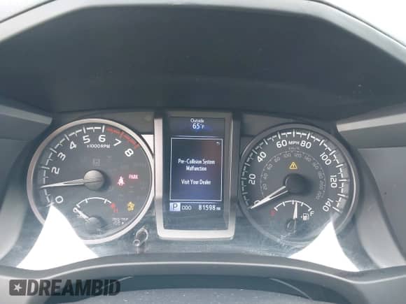 2021 Toyota Tacoma SR5 с VIN 5TFAZ5CNXMX097509, выставлен на аукционе IAAI как лот 41889399 с пробегом 81 598 миль миль и . История ставок и продаж доступна на DreamBid. Изображение 7.