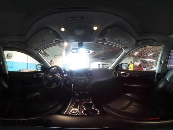 2017 Nissan Pathfinder SL z VIN 5N1DR2MM6HC668911, wystawiony jako IAAI lot #42270084 z przebiegiem 85 055 mil mil oraz . Historia ofert i sprzedaży dostępna na DreamBid. Obrazek 18.