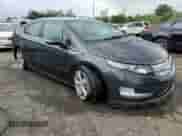 2015 Chevrolet Volt z VIN 1G1RB6E43FU118635, wystawiony jako Copart lot #63873823 z przebiegiem 88 542 mil mil oraz . Historia ofert i sprzedaży dostępna na DreamBid. Obrazek 4.