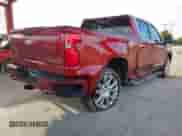 2025 Chevrolet Silverado 1500 z VIN 1GCUKJED9SZ256374, wystawiony jako IAAI lot #43282226 z przebiegiem 8 215 mil mil oraz . Historia ofert i sprzedaży dostępna na DreamBid. Obrazek 4.