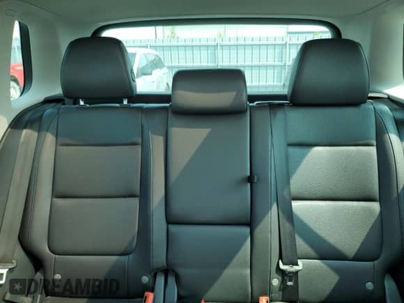 2017 Volkswagen Tiguan с VIN WVGMV7AX4HK041394, выставлен на аукционе Copart как лот 58237133 с пробегом Не указан миль и . История ставок и продаж доступна на DreamBid. Изображение 10.