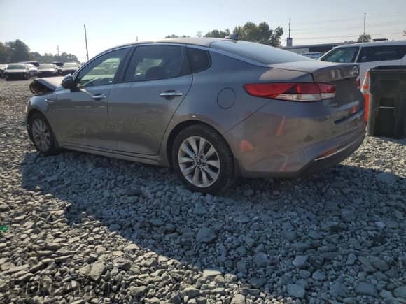 2018 Kia Optima LX с VIN 5XXGT4L3XJG259680, выставлен на аукционе Copart как лот 81102525 с пробегом 131 832 миль миль и Списание • Salvage title. История ставок и продаж доступна на DreamBid. Изображение 2.