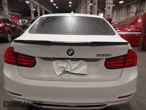 2013 BMW 3 Series 335i с VIN WBA3A9G50DNP37947, выставлен на аукционе IAAI как лот 41568877 с пробегом 82 467 миль миль и . История ставок и продаж доступна на DreamBid. Изображение 16.