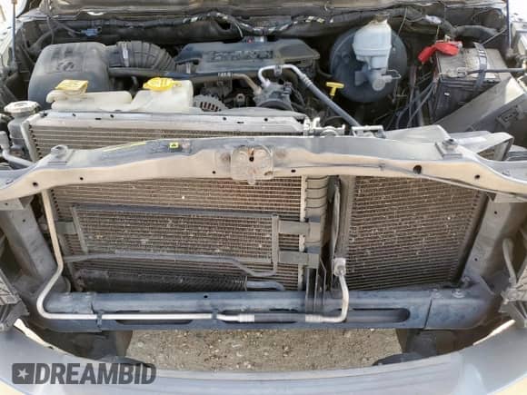 2006 Dodge 1500 SLT z VIN 1D7HA18256S642146, wystawiony jako Copart lot #64486705 z przebiegiem 204 067 mil mil oraz Szkoda całkowita • Salvage title. Historia ofert i sprzedaży dostępna na DreamBid. Obrazek 11.