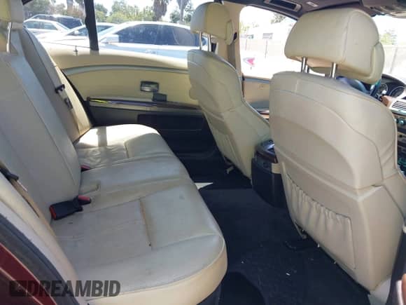 2007 BMW 7 Series 750Li с VIN WBAHN83527DT77312, выставлен на аукционе IAAI как лот 42571093 с пробегом 136 164 миль миль и . История ставок и продаж доступна на DreamBid. Изображение 8.